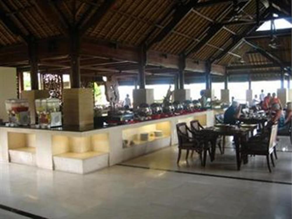 Фото Grand Balisani Suites