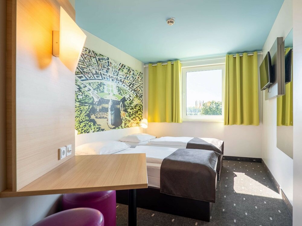 Фото B&b Hotel Karlsruhe