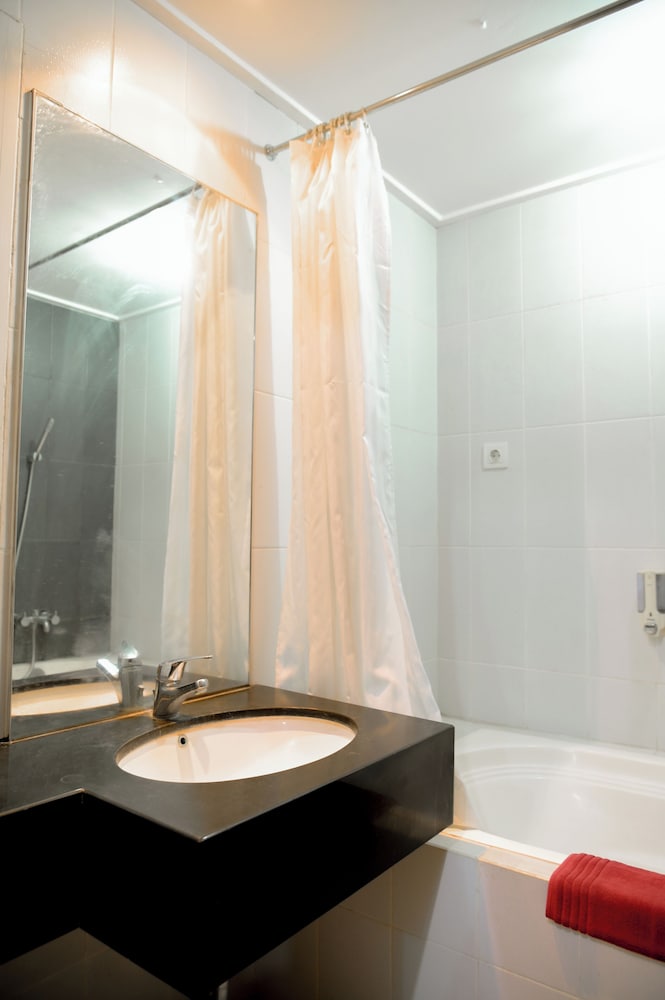 Фото Hotel Bonero Residence