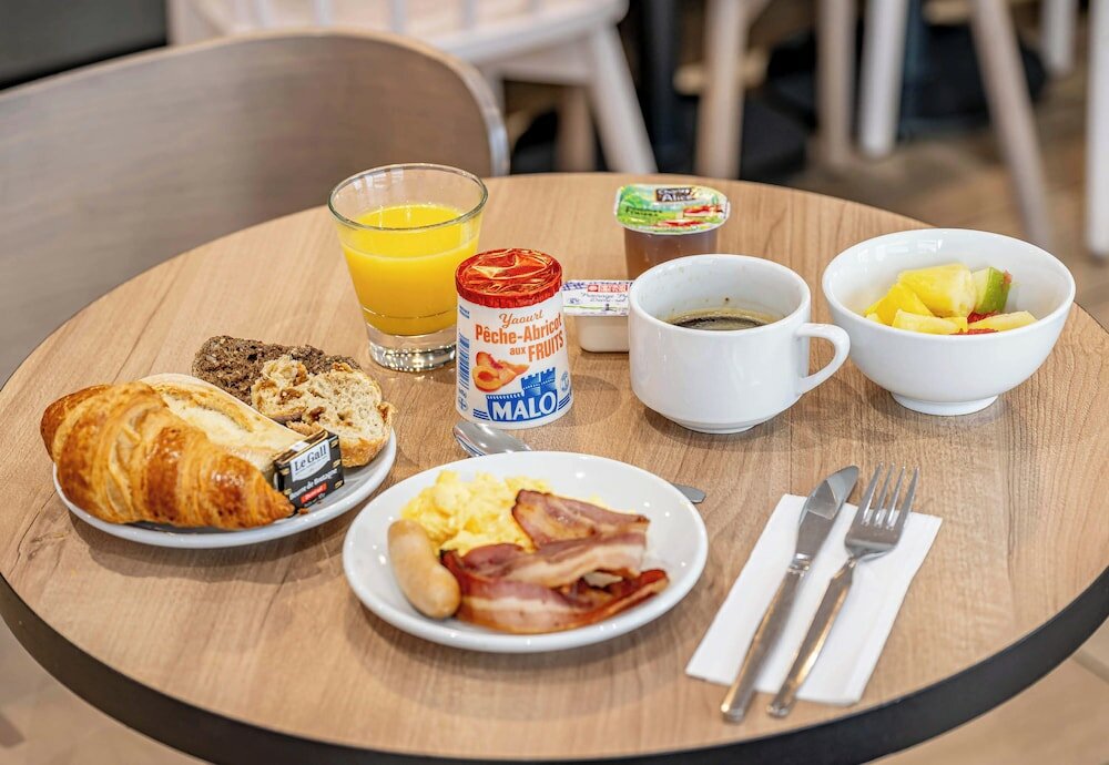 Фото B&b Hotel Bordeaux Bassins à flot