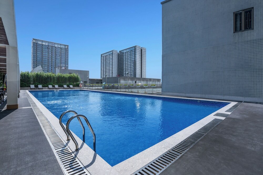 Фото Guangzhou Pearl River International Hotel