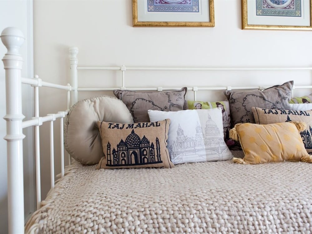 Фото Birch House B&b