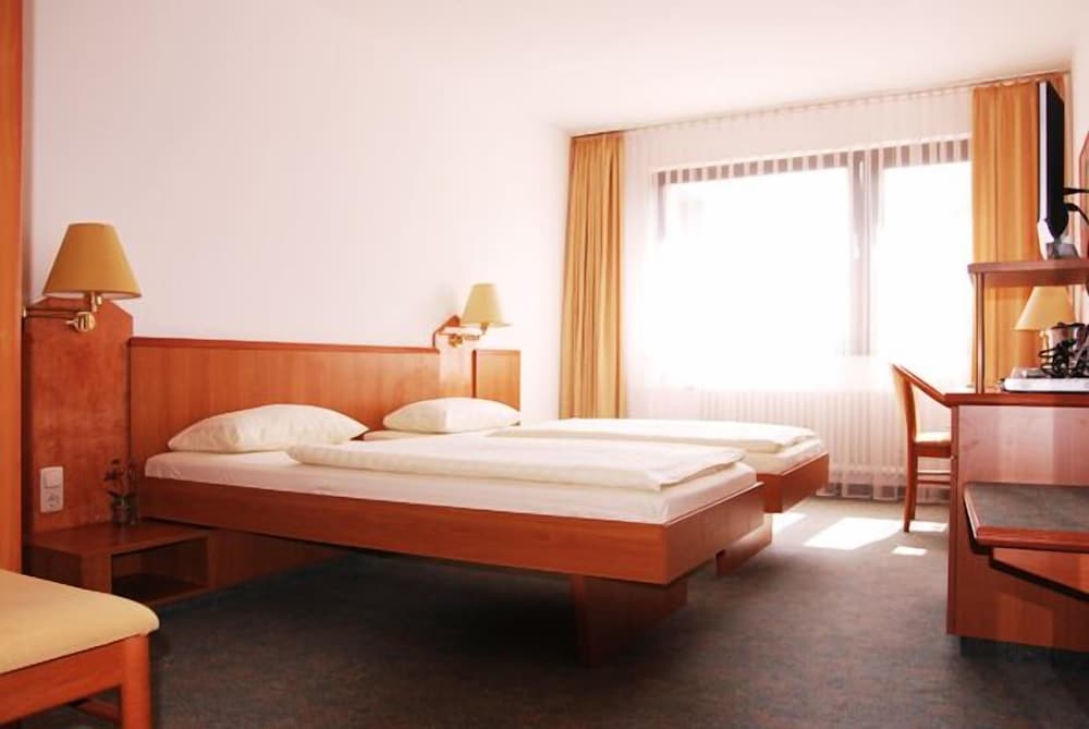 Фото Fair Hotel am Rathaus