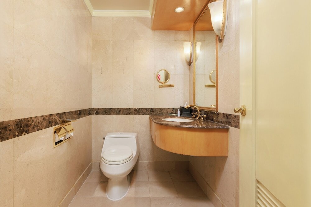 Фото Grand Noble Hotel