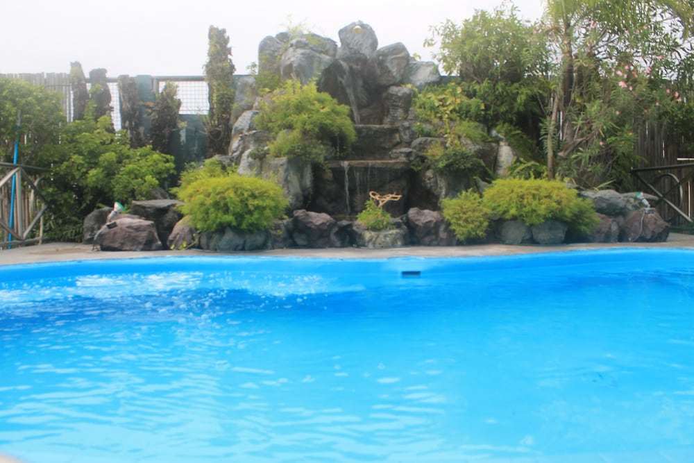 Фото Hotel Benilde Maison De La Salle