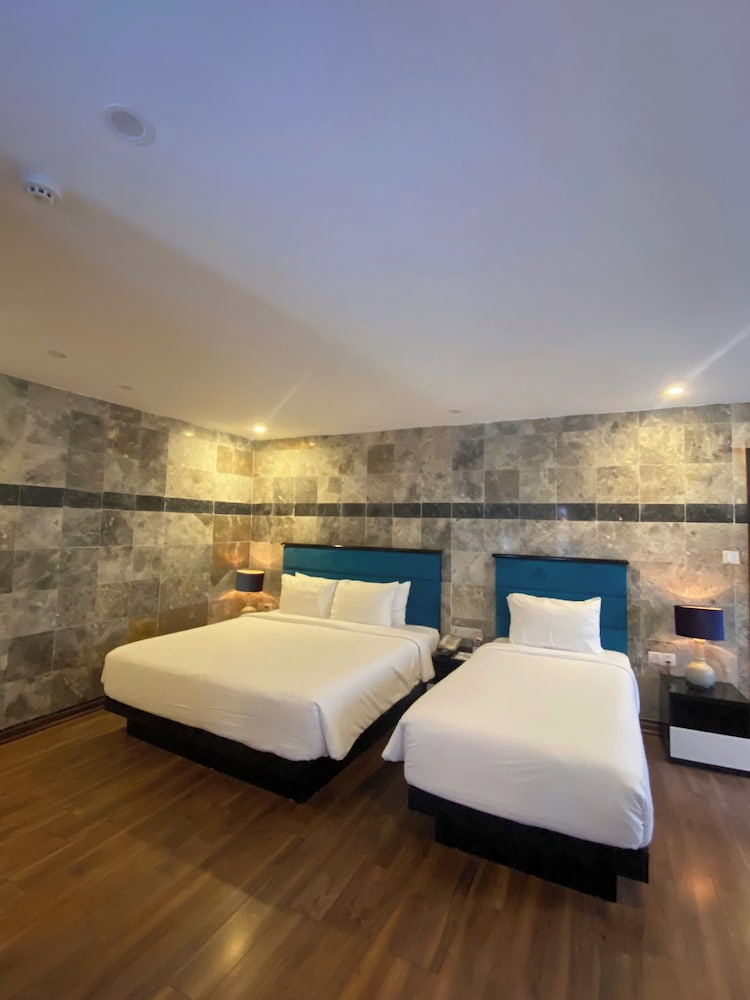 Фото 136129114709