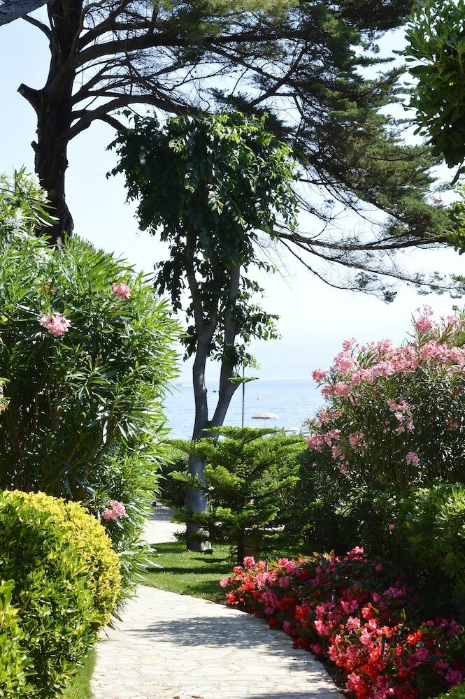 Фото Villa Mirae by Inwood Hotels