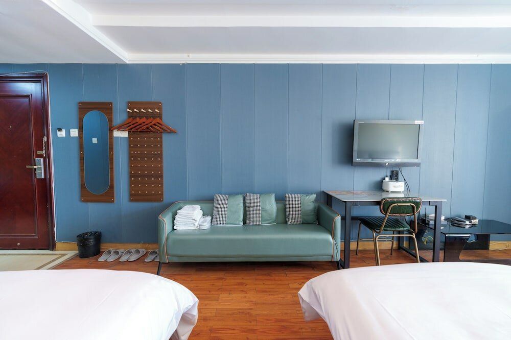 Фото Sunny Apartment Of Grand Continental