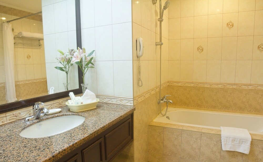 Фото Herald Suites Solana