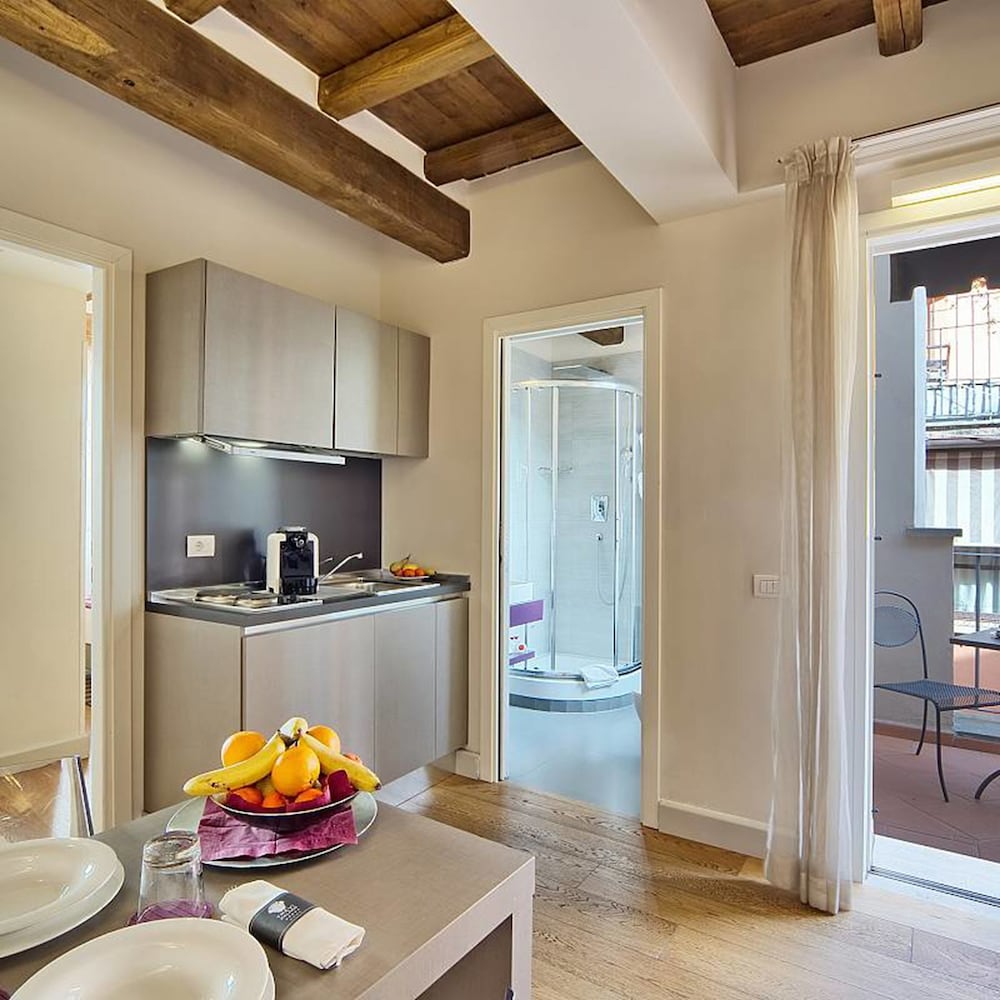 Фото Trevi Palace Luxury Inn