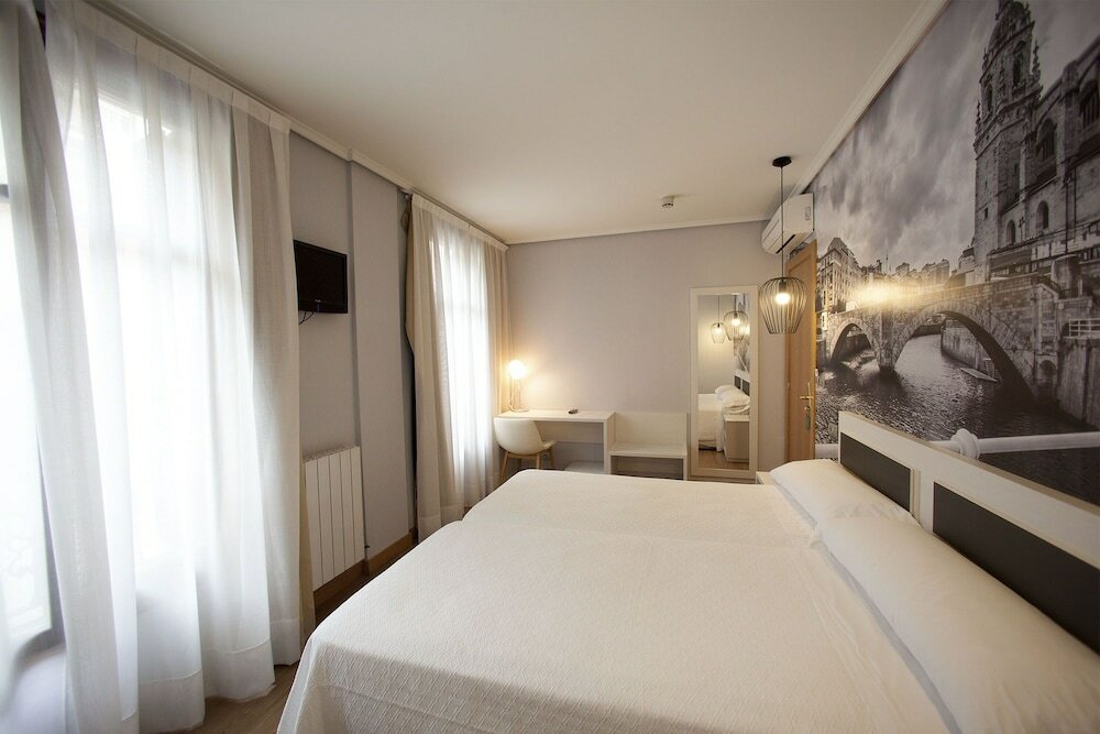 Фото Hotel Sirimiri