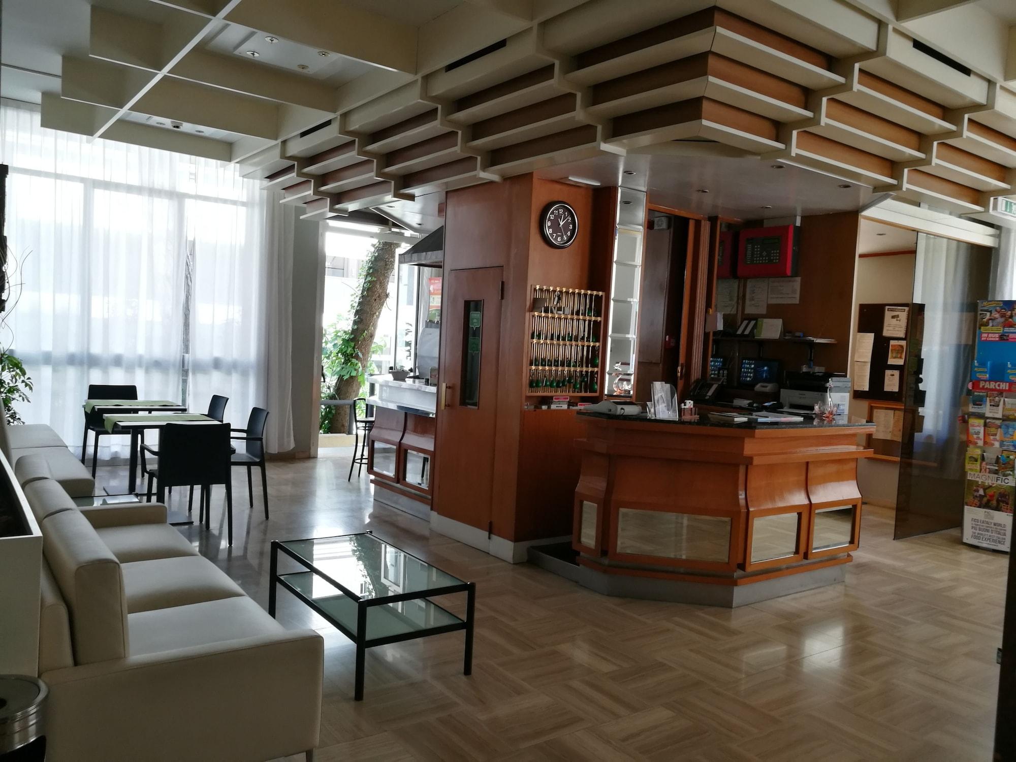 Фото Hotel Milena