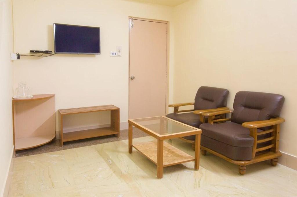 Фото Hotel Suriya International