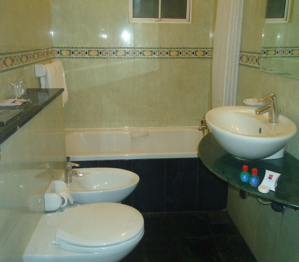 Фото Global Towers Hotel & Apartments