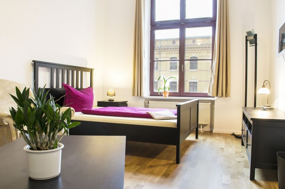 Фото Gwuni Mopera B u. B