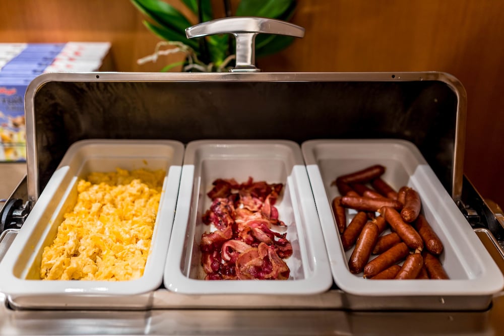 Фото Le Pergolese Paris Champs Elysées