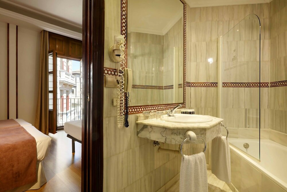 Фото Hotel Exe Triunfo