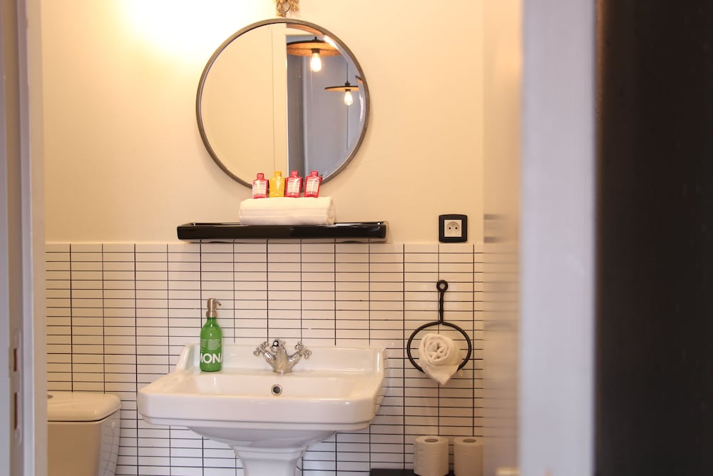 Фото HO36 hostel LYON