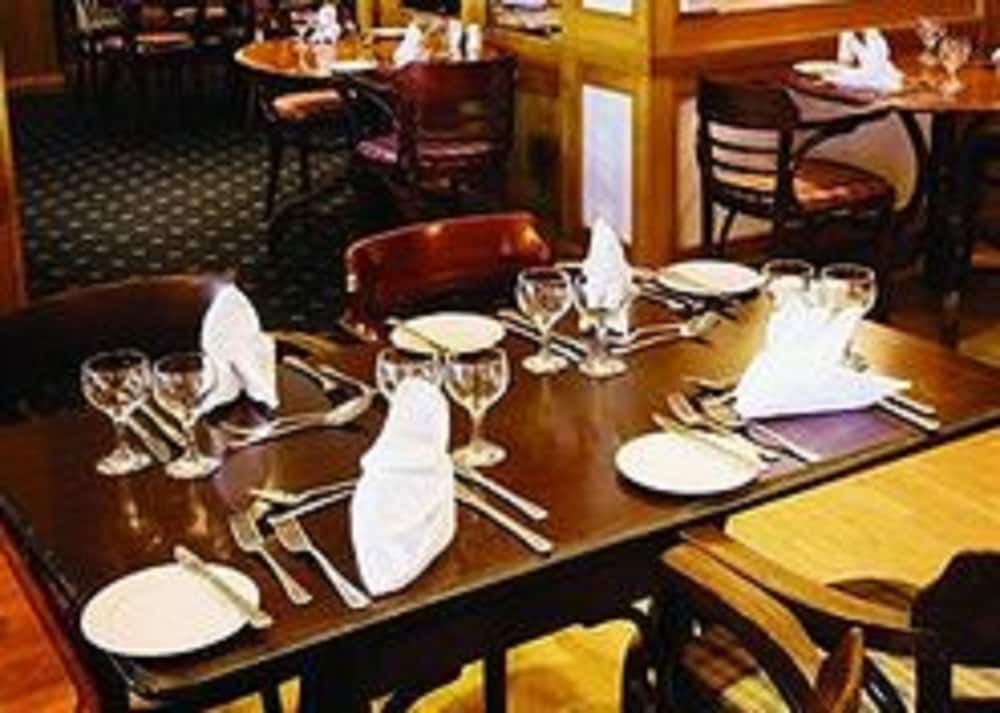 Фото Carrington House Hotel