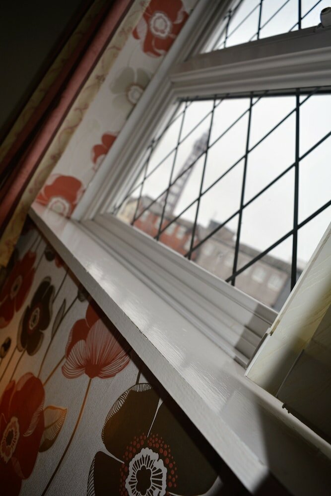 Фото The Albany Hotel