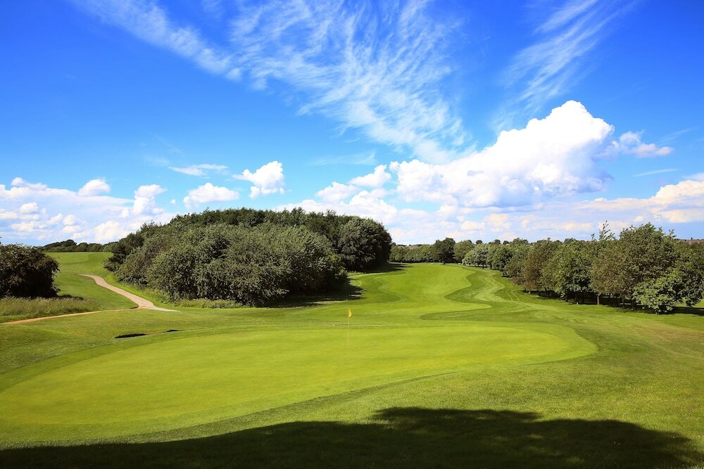 Фото Oulton Hall Hotel, SPA & Golf Resort