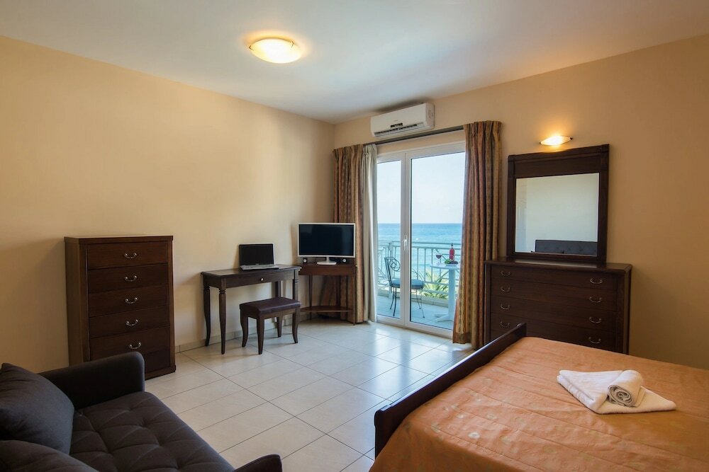 Фото Talea Beach Hotel