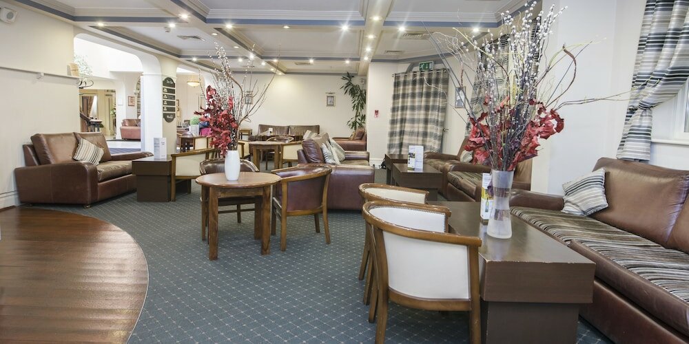 Фото Worcester Whitehouse