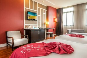 Royal Lotus Hotel Ha long (Quảng Ninh Province, Hạ Long), hotel