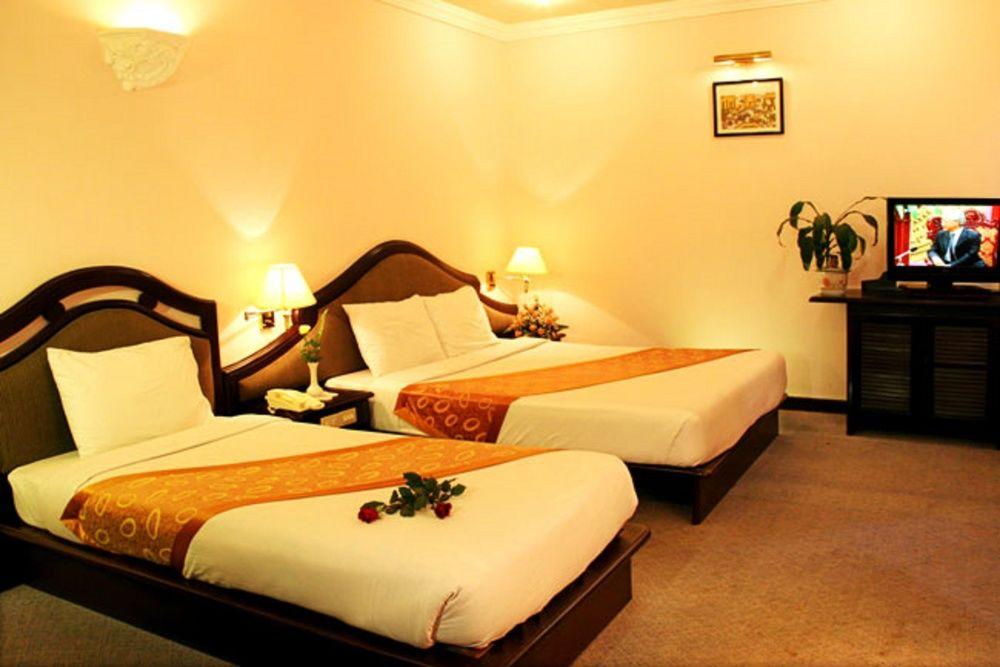 Фото Nouveau Happy Inn