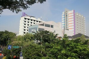 Гостиница Mercure Surabaya Grand Mirama