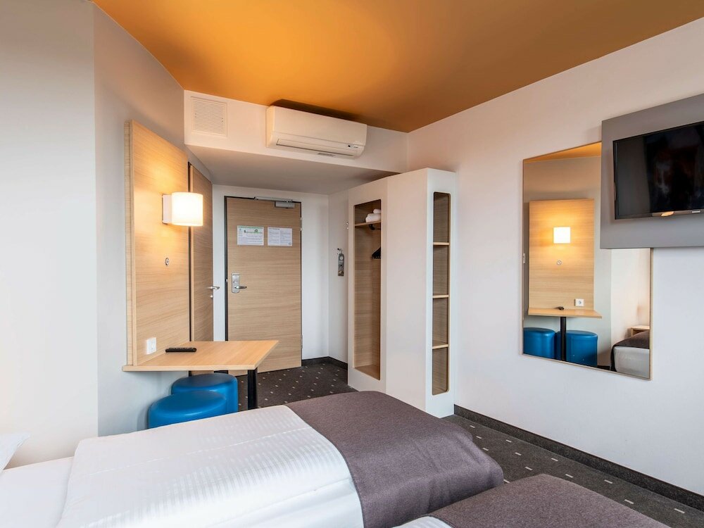 Фото B&b Hotel Landshut