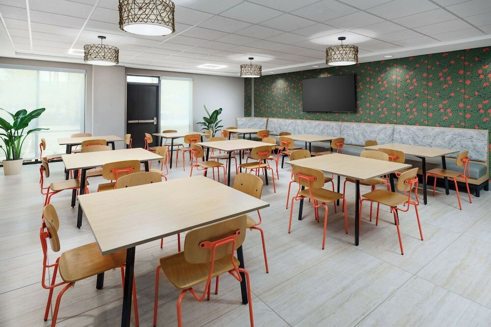 Фото Hyatt Place across from Universal Orlando Resort