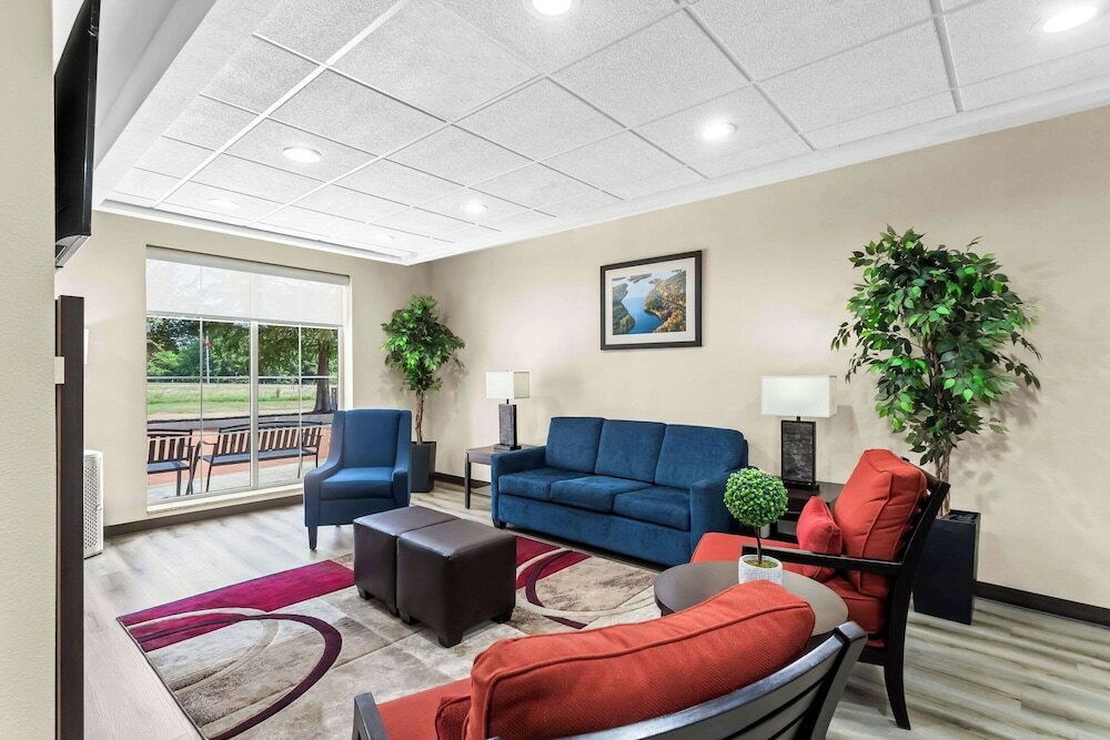 Фото Comfort Inn & Suites Grenada