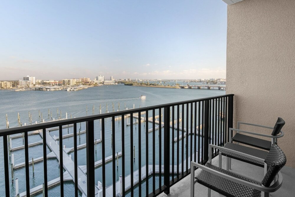 Фото Courtyard by Marriott Clearwater Beach