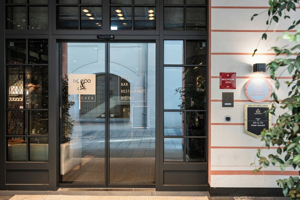 Фото Do & Co Hotel München