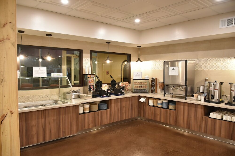 Фото Ontario Airport Inn