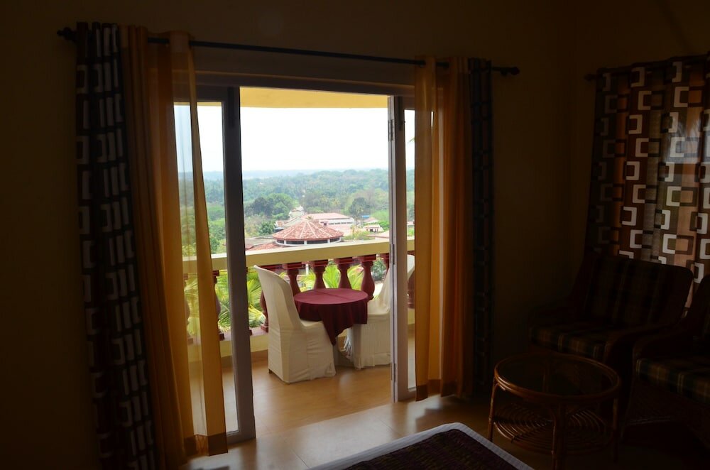 Фото Indismart Woodbourne Resort