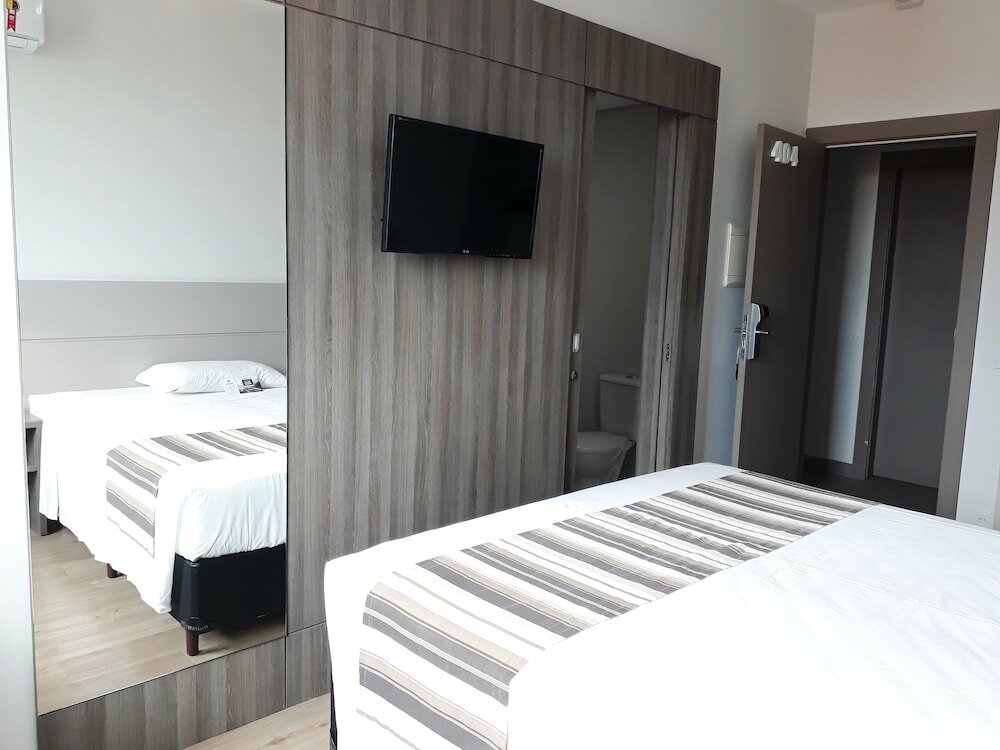 Фото Hotel Valerim Itajaí