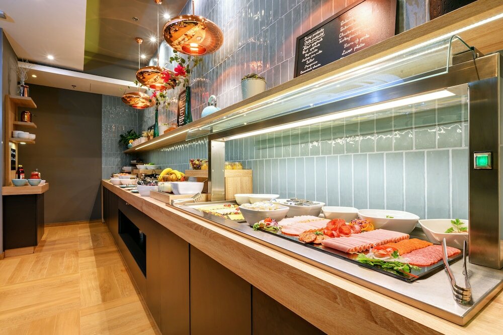 Фото Roombach Hotel Budapest Center