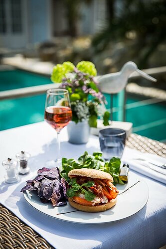 Внешний вид отеля Le Clos Saint-Martin Hôtel & SPA в Сен-Мартен-де-Ре, фото 4