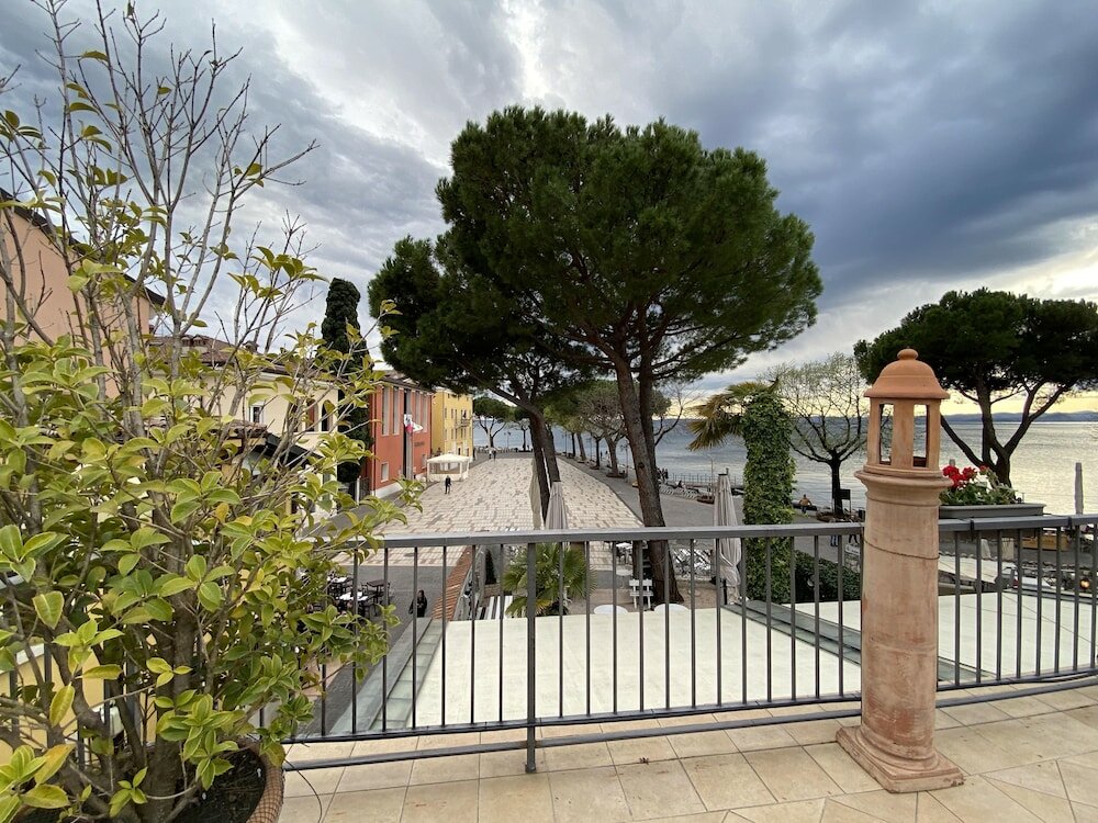 Фото Hotel Astoria