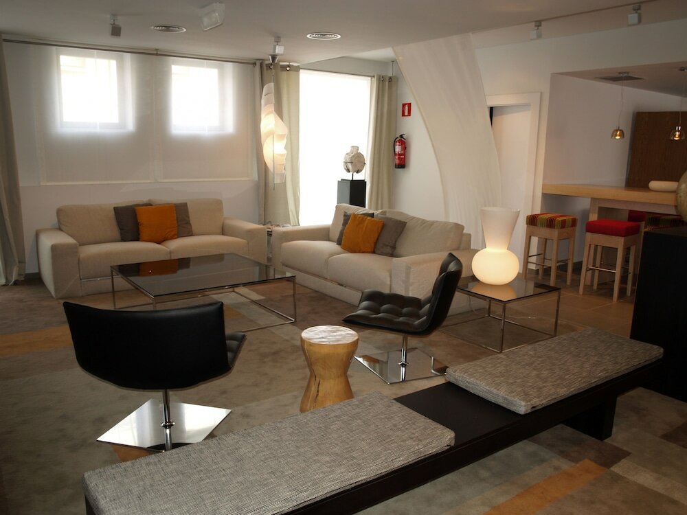 Фото Eco Alcala Suites