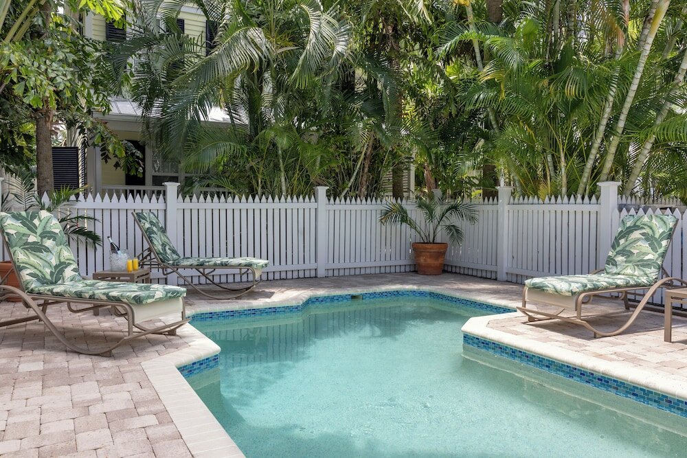 Фото Weatherstation Inn