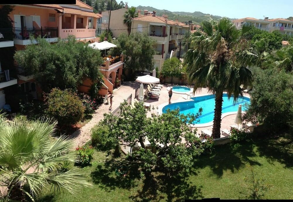 Фото Aloni Hotel