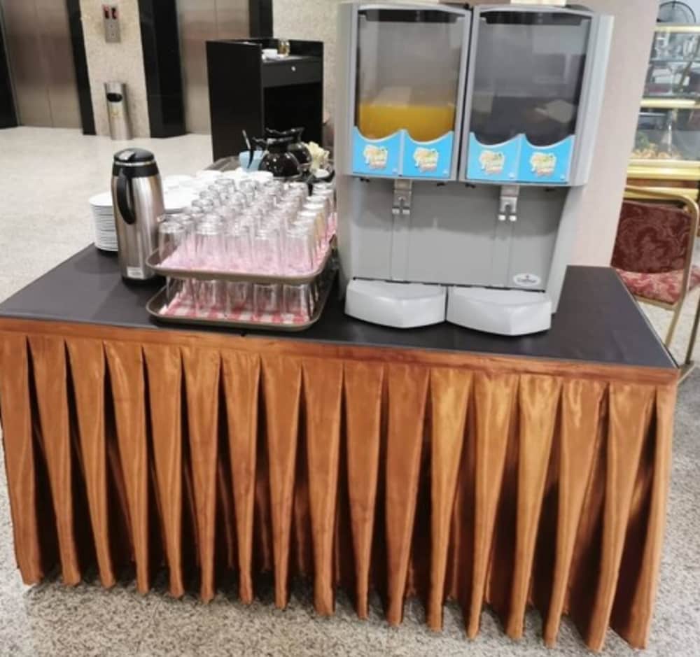 Фото Hotel Zambuger Wira Kuala Lumpur