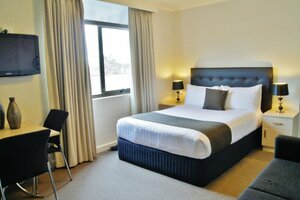 Mantra Pavilion (New South Wales, Wagga Wagga), hotel