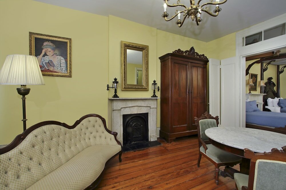 Фото Lamothe House