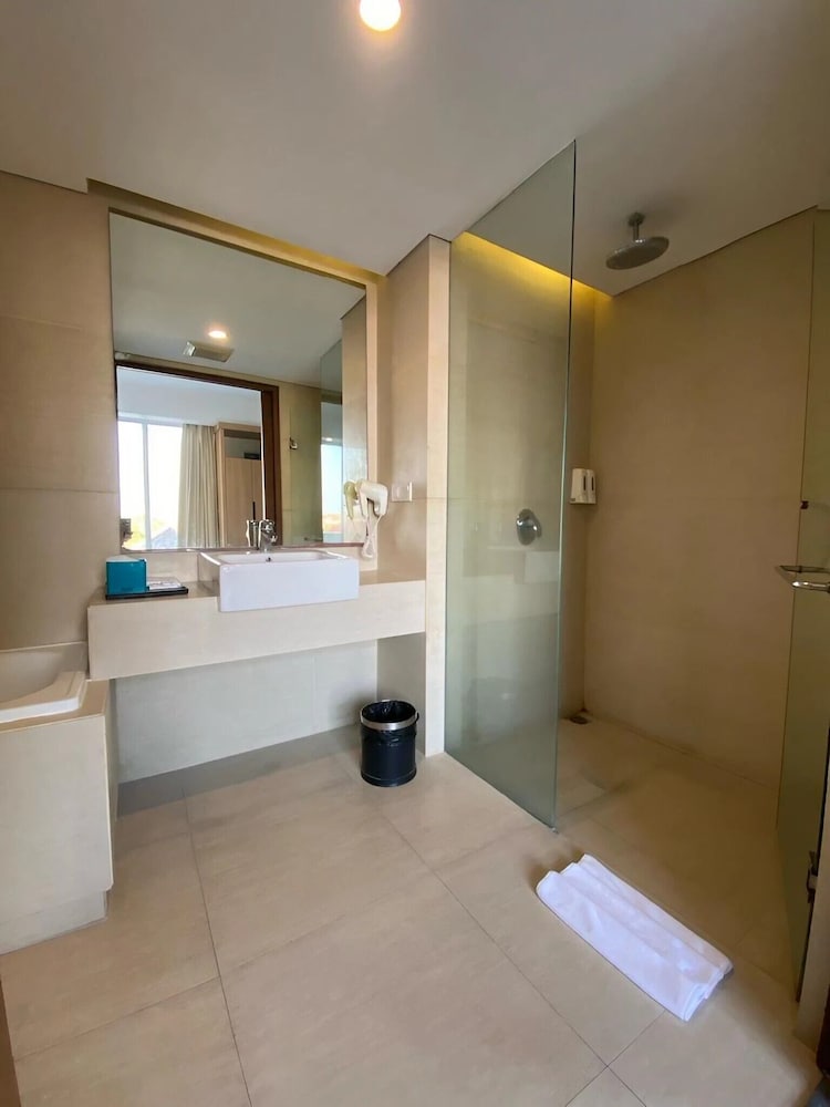 Фото Paragon Hotel Seminyak