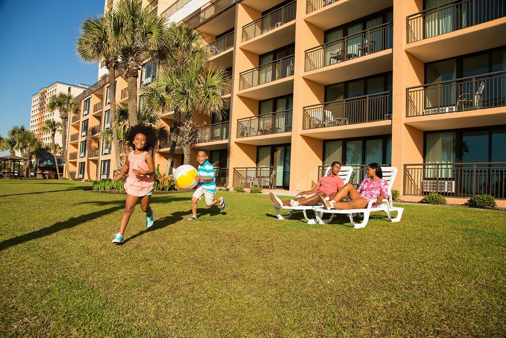 Фото The Caravelle Resort