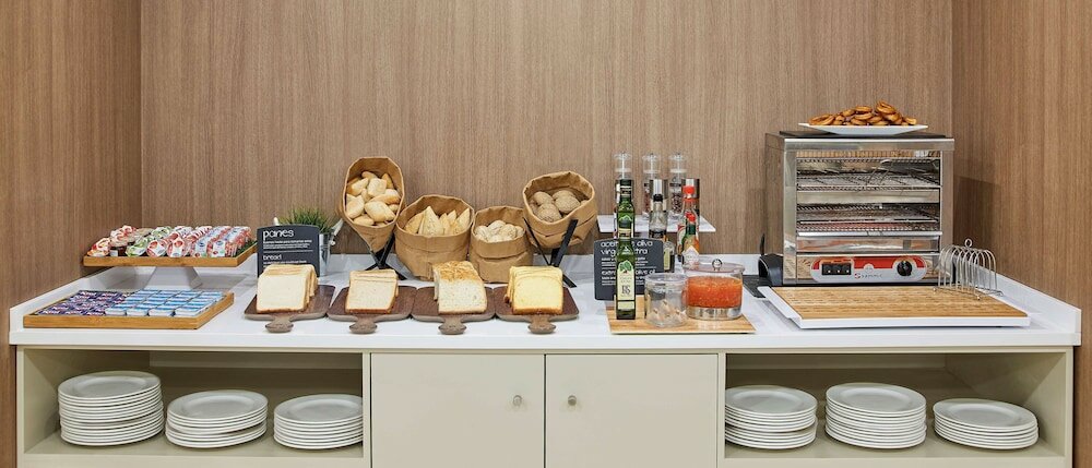 Фото Hotel NH Valencia Las Ciencias